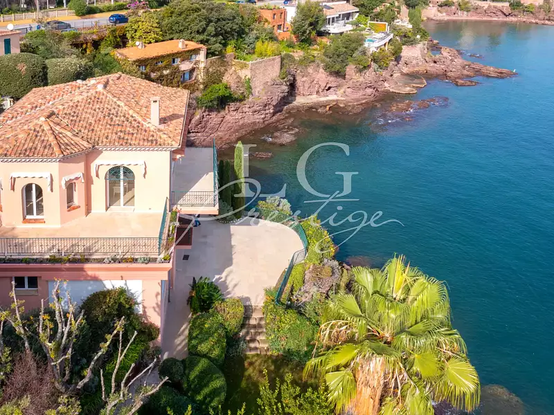 Maison, 380 m²