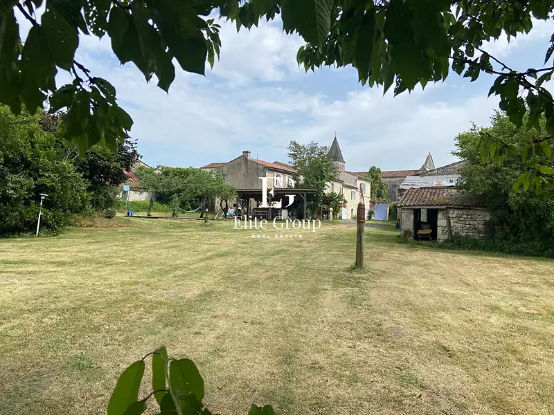 Maison, 220 m²