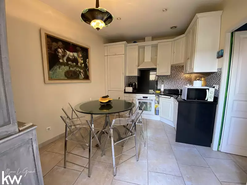 Maison, 238 m²