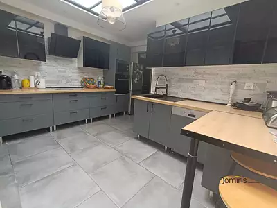 Maison, 146,7 m²