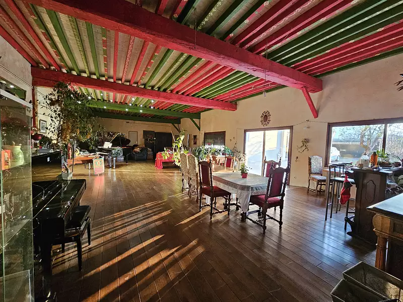 Maison, 680 m²