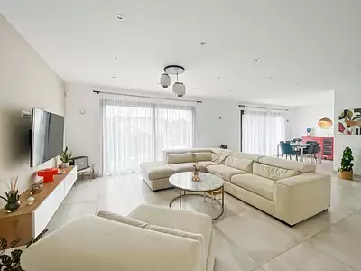 Maison, 157 m²
