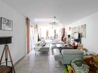 Maison, 184 m²