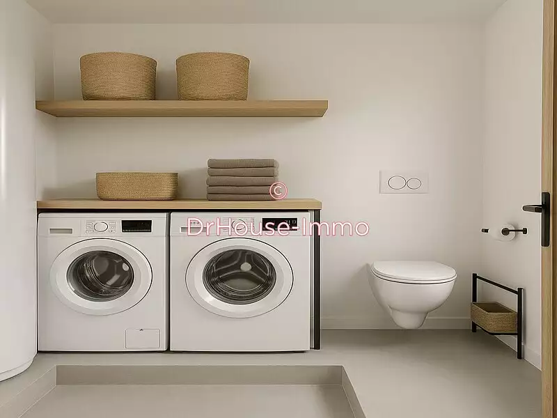 Maison, 220 m²