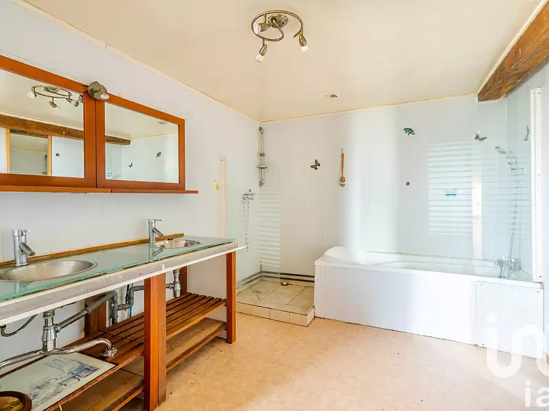Maison, 215 m²