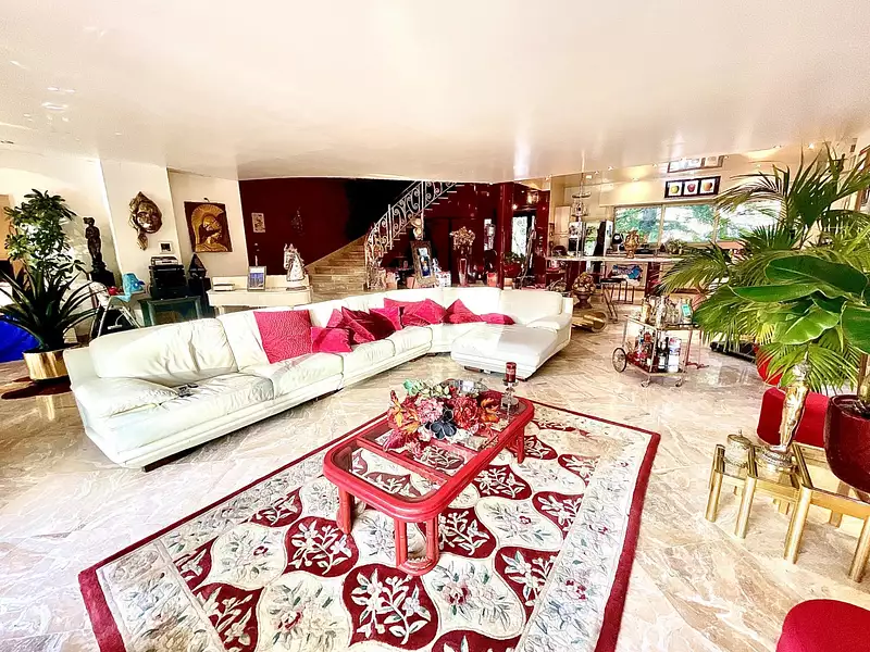 Maison, 230 m²