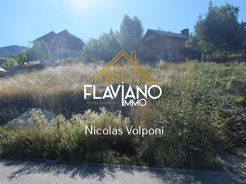 Terrain, 887 m²