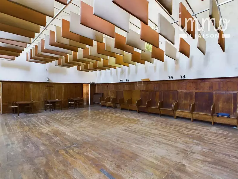 Maison, 1 413 m²