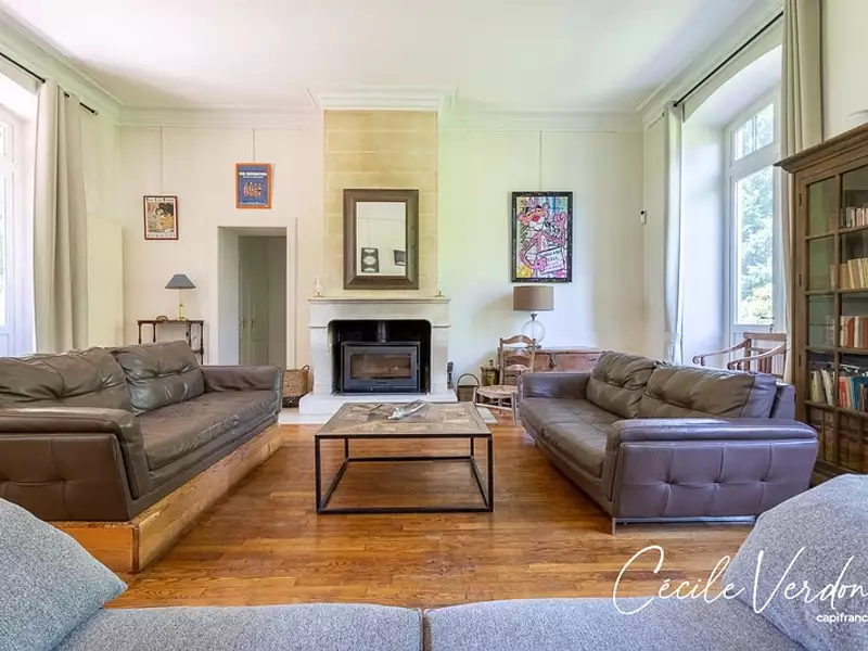 Maison, 280 m²