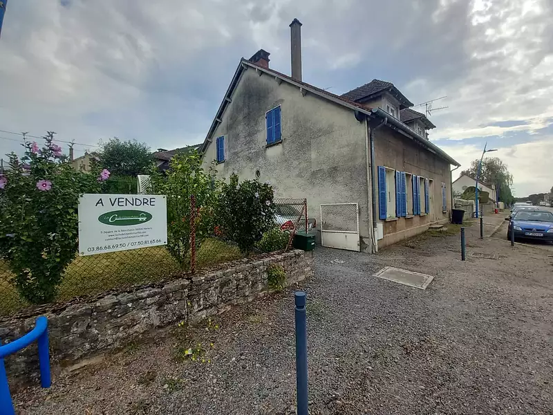 Immeuble, 160 m²