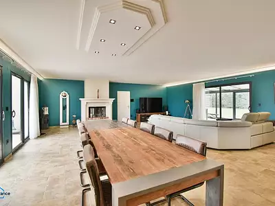 Maison, 373 m²
