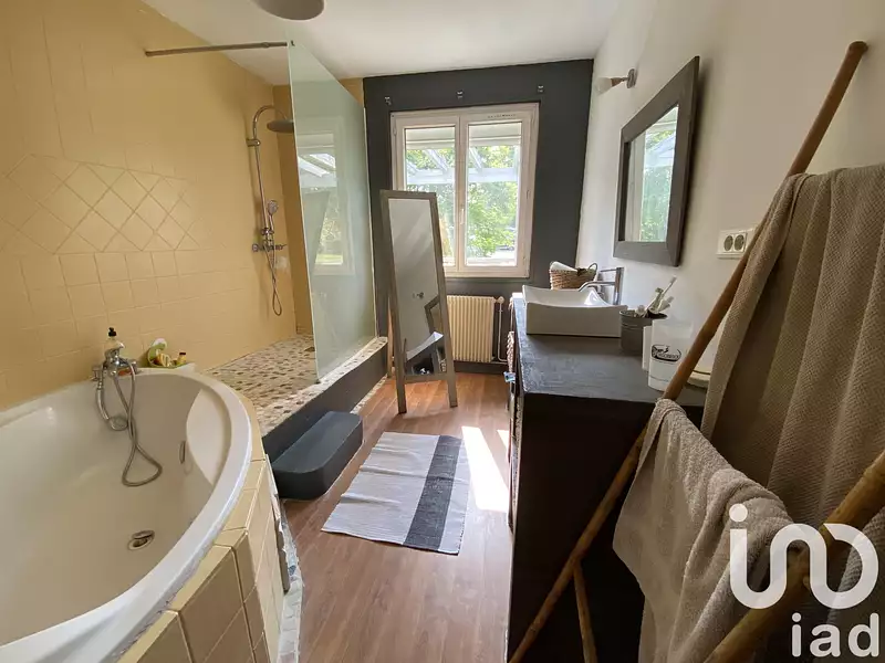 Maison, 163 m²