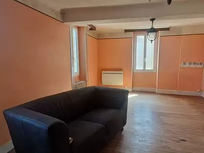 Immeuble, 300 m²
