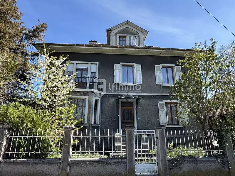 Maison, 181 m²