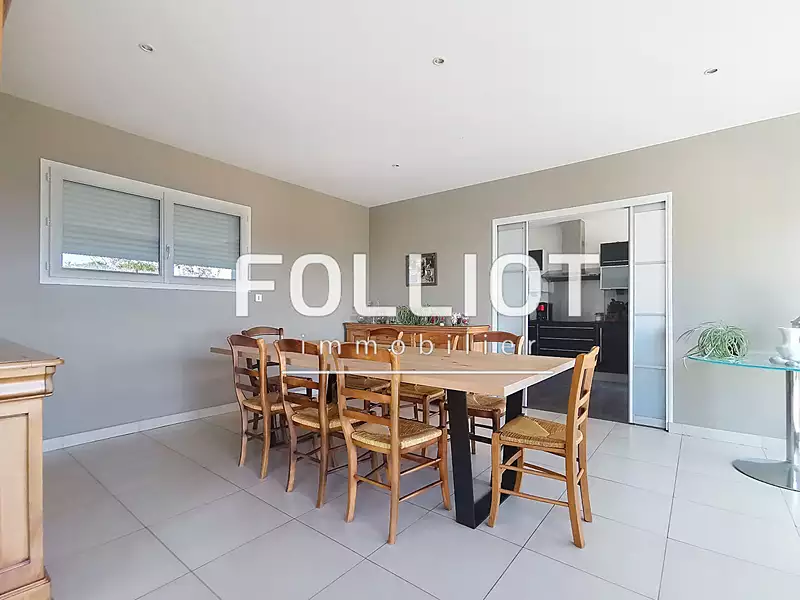 Maison, 175 m²