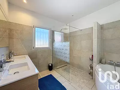 Maison, 184 m²