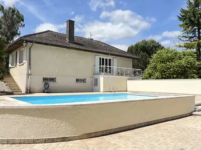 Maison, 225 m²