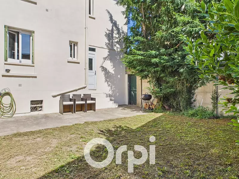 Maison, 121 m²