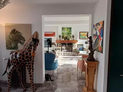 Maison, 256 m²