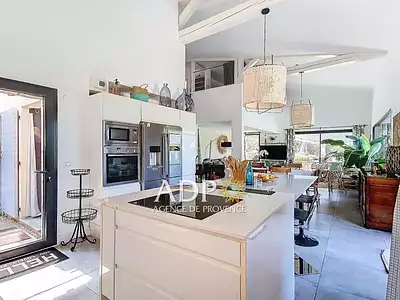 Maison, 170 m²