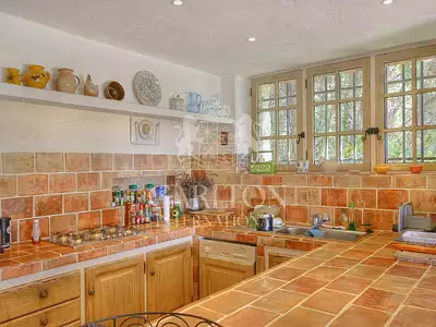 Maison, 250 m²