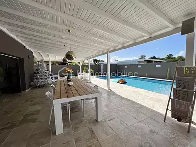 Maison, 202 m²