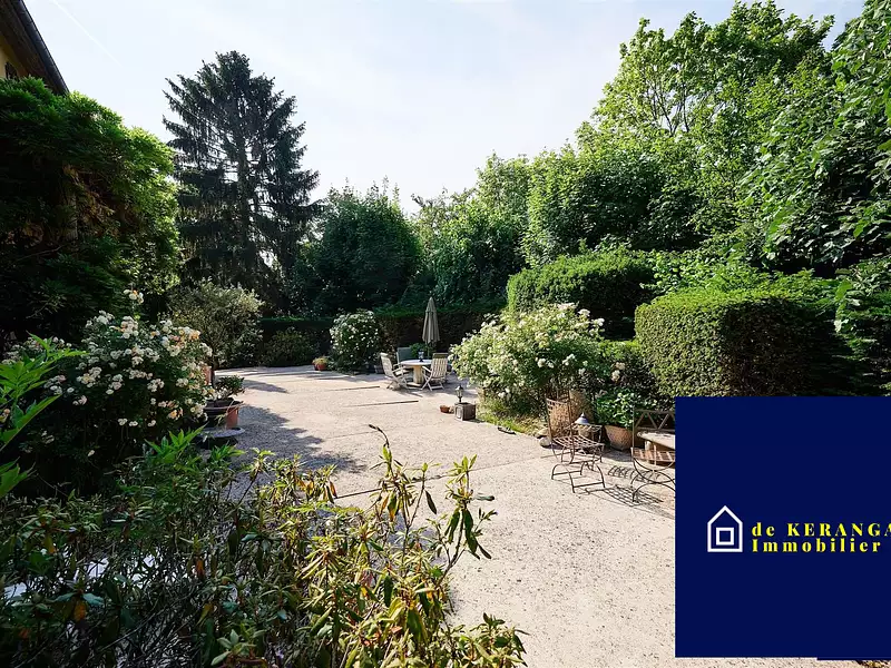Maison, 251,7 m²