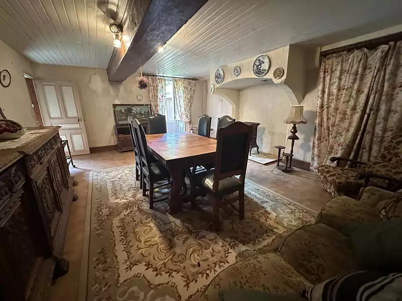 Maison, 196 m²