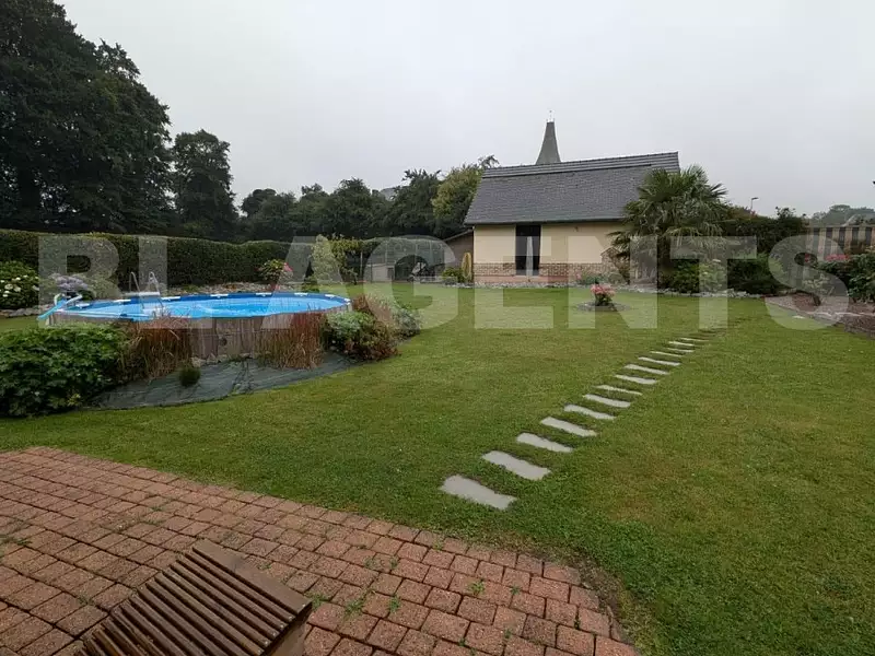 Maison, 165 m²