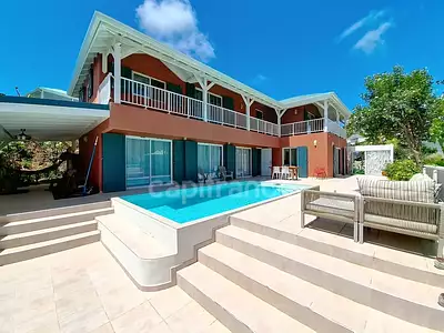 Maison, 196 m²
