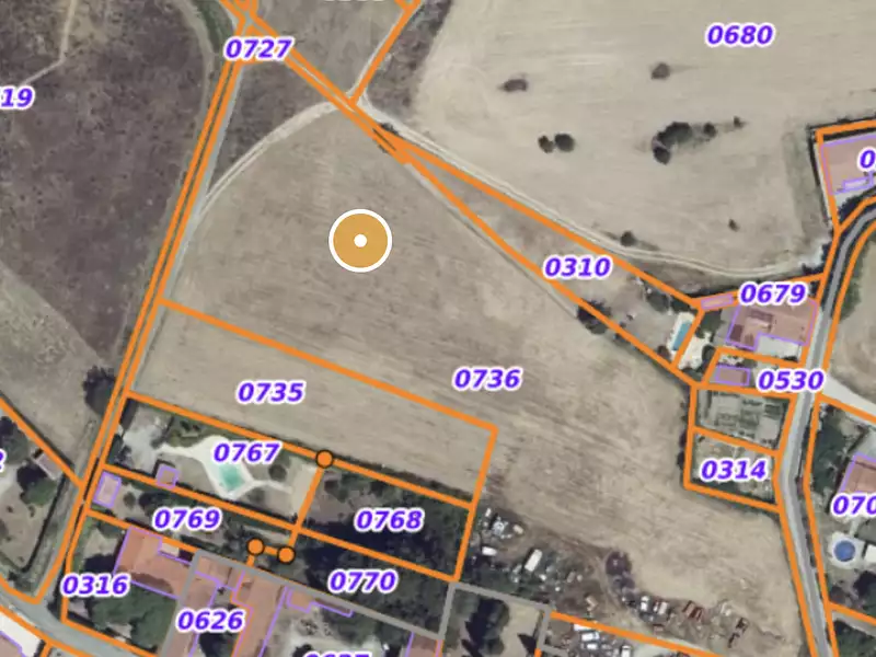 Terrain, 2 000 m²