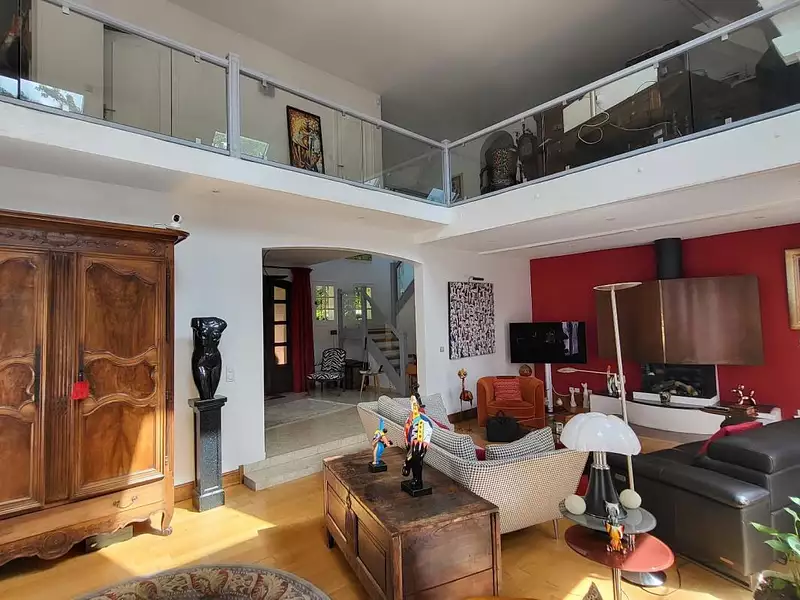 Maison, 338 m²