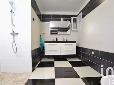Maison, 165 m²