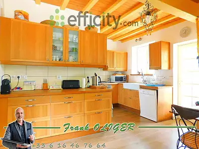 Maison, 280 m²