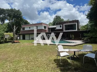 Maison, 395 m²