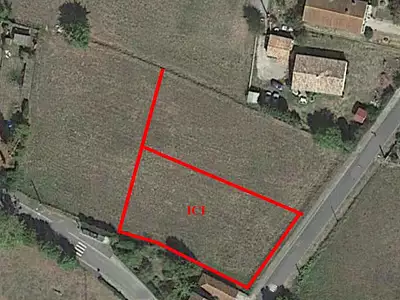 Terrain, 1 300 m²
