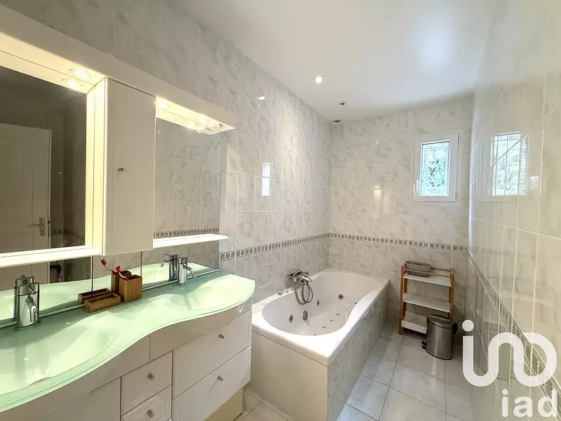 Maison, 93 m²