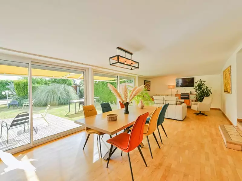 Maison, 208 m²