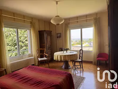 Maison, 301 m²