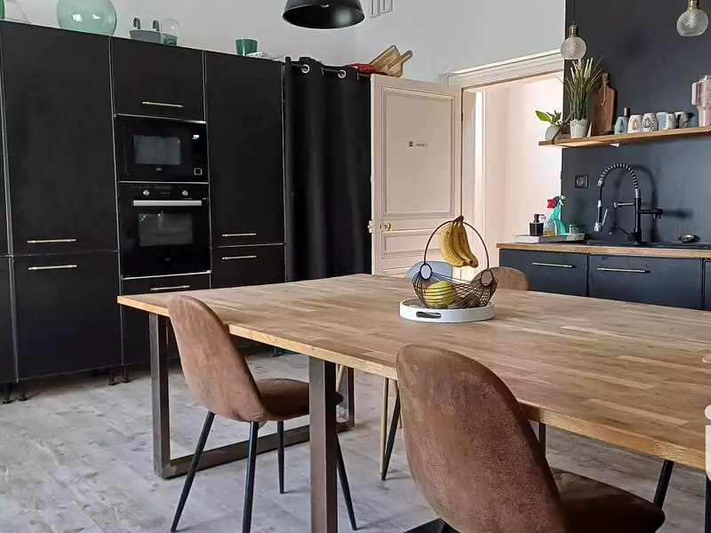 Maison, 250 m²