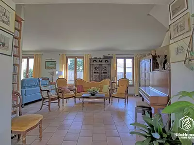 Maison, 164 m²