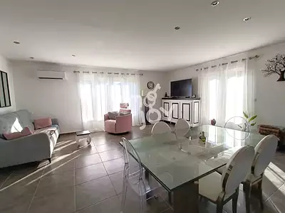 Maison, 213 m²