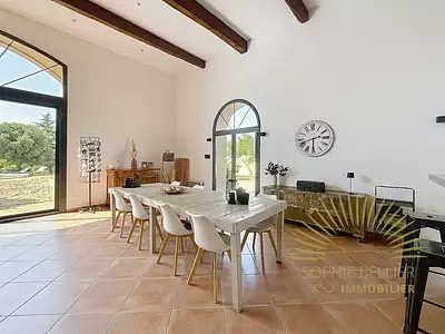 Maison, 185 m²