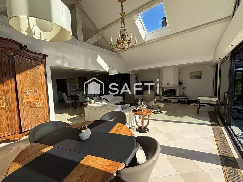 Maison, 336 m²