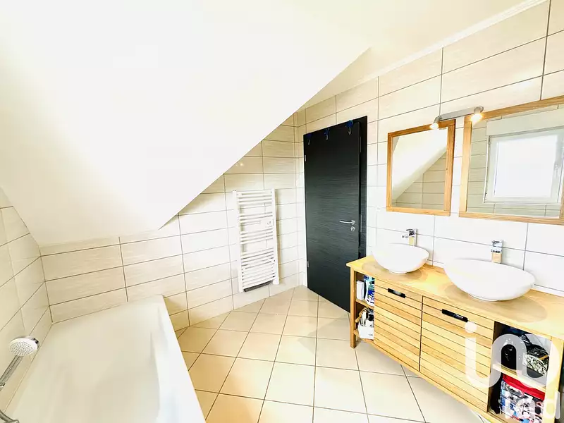 Maison, 101 m²