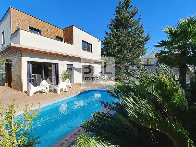 Maison, 143 m²