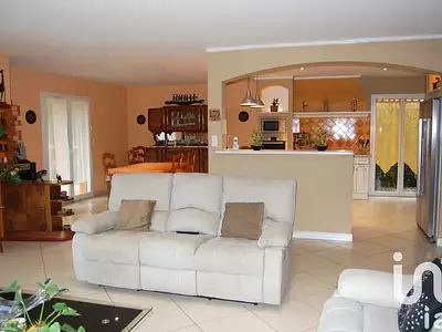 Maison, 148 m²