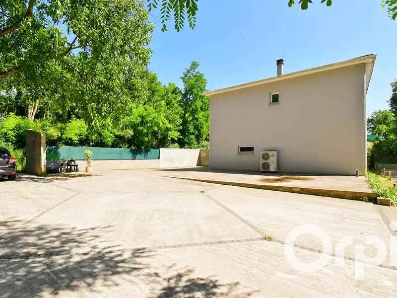 Maison, 220 m²