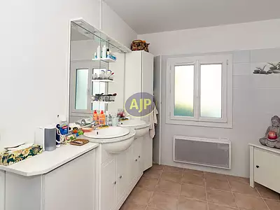 Maison, 170 m²