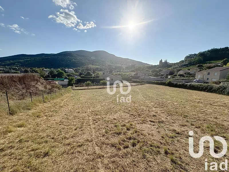 Terrain, 3 000 m²